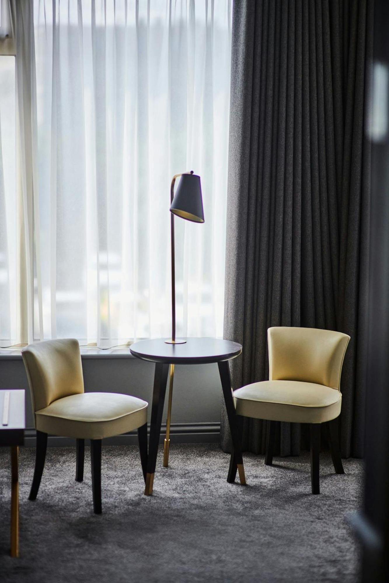 Sheraton Heathrow Hotel Хитроу Экстерьер фото